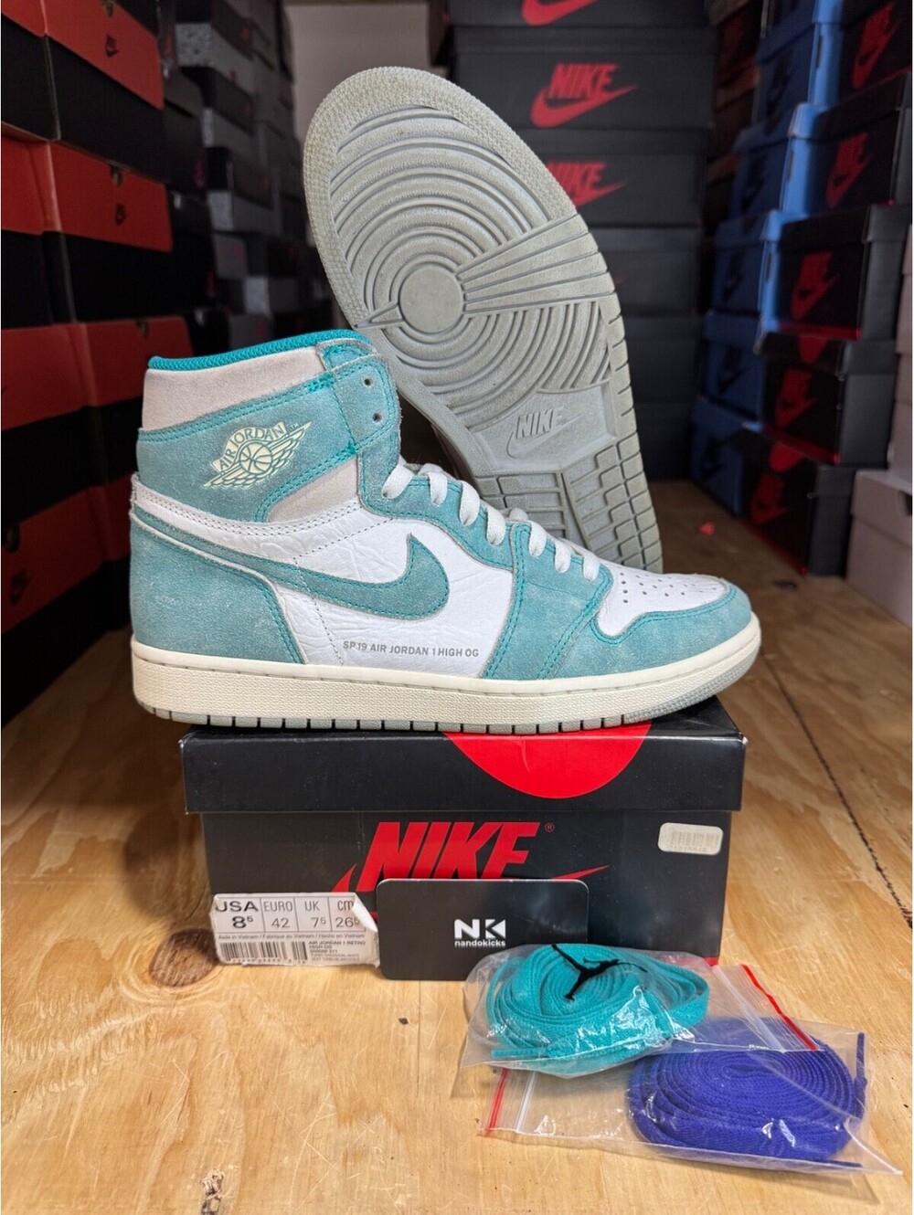 Air Jordan 1 Retro High OG 'Turbo Green' 555088-311 USED MENS SZ 8.5